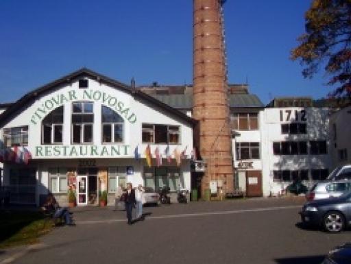 Harrachover Glaswerk – historisches Kleinod der Stadt, Bierbäder Harrachov und Brauerei Harrachov.