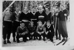 Historie skoku na lyžích - Team
